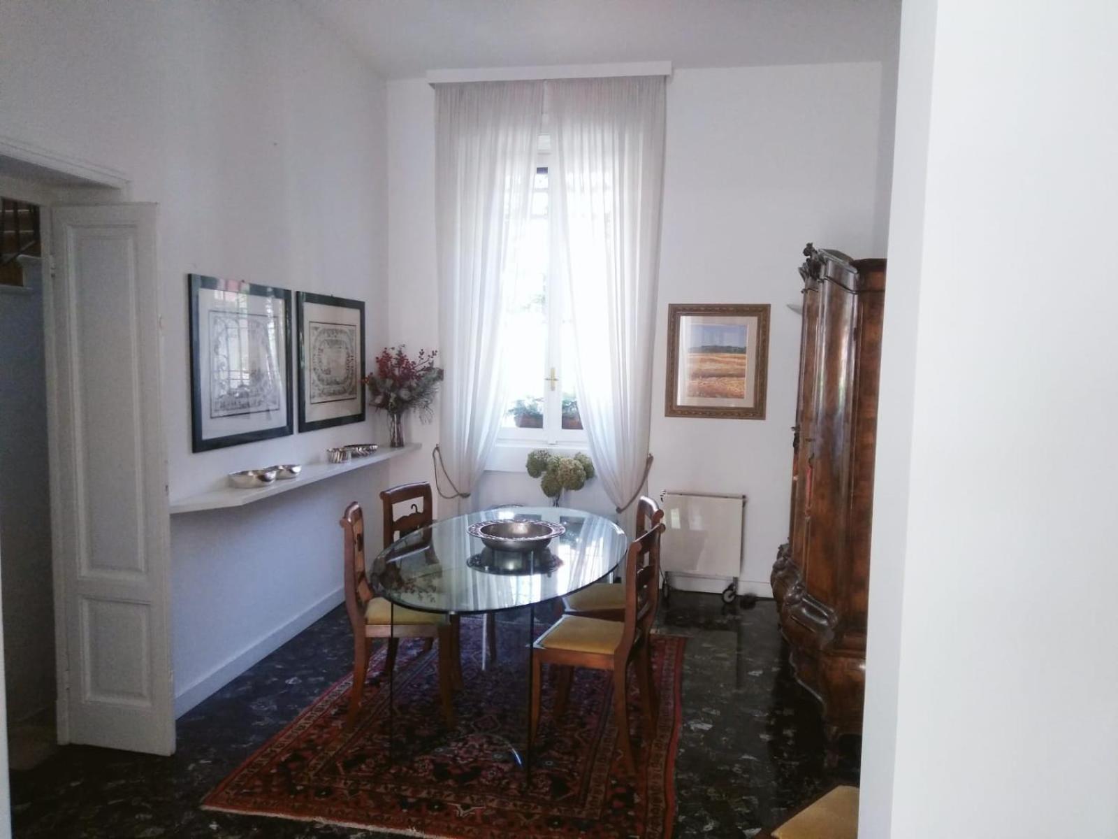 Casa Mari - Free Secure Parking, Breakfast, Private Bathroom, Wifi, Garden, Aircon, 3 Min Walk To Metro And Train Station Μιλάνο Εξωτερικό φωτογραφία