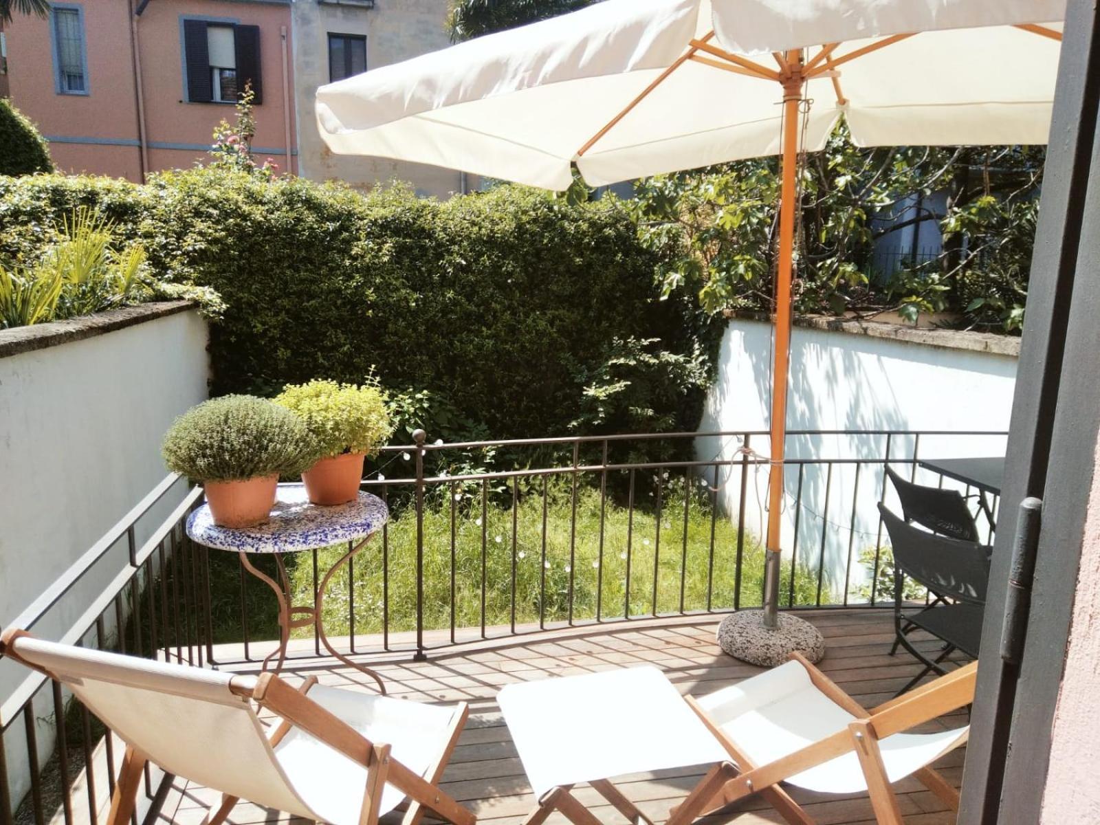 Casa Mari - Free Secure Parking, Breakfast, Private Bathroom, Wifi, Garden, Aircon, 3 Min Walk To Metro And Train Station Μιλάνο Εξωτερικό φωτογραφία