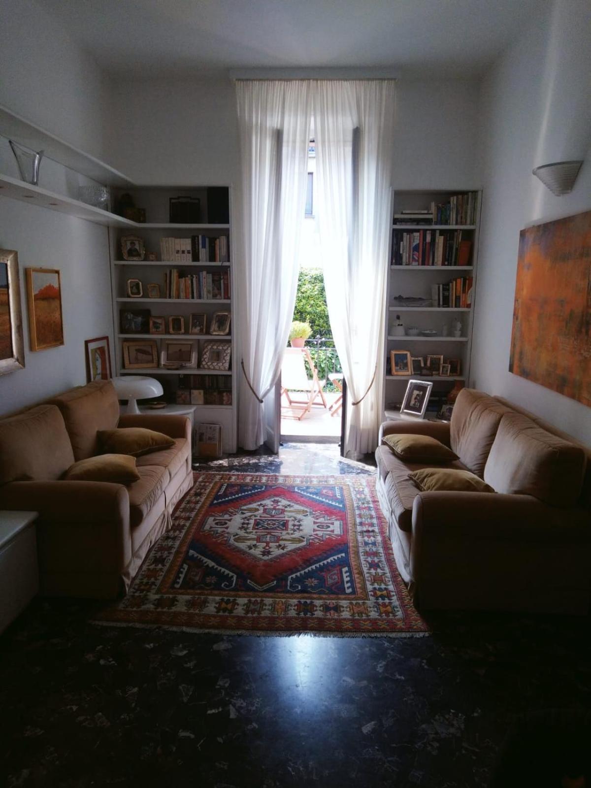 Casa Mari - Free Secure Parking, Breakfast, Private Bathroom, Wifi, Garden, Aircon, 3 Min Walk To Metro And Train Station Μιλάνο Εξωτερικό φωτογραφία