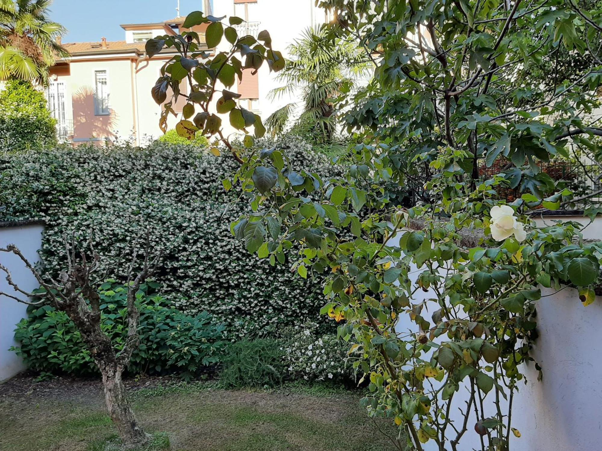 Casa Mari - Free Secure Parking, Breakfast, Private Bathroom, Wifi, Garden, Aircon, 3 Min Walk To Metro And Train Station Μιλάνο Εξωτερικό φωτογραφία